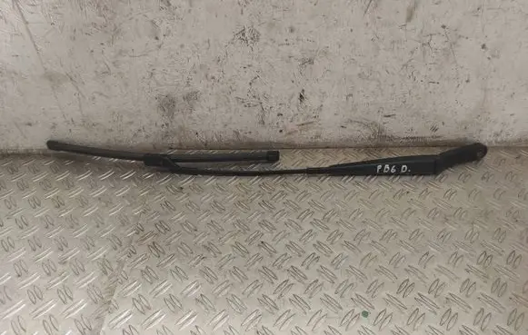 Volkswagen PASSAT B6 Windshield/front glass wiper blade 