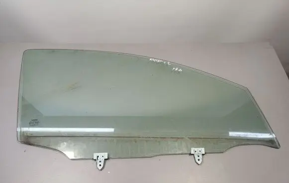 Nissan Qashqai Front door window glass four-door