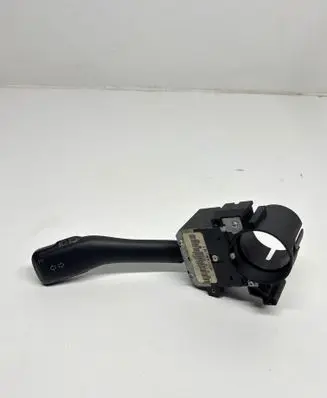 Volkswagen Golf IV Indicator stalk 8L0953513G