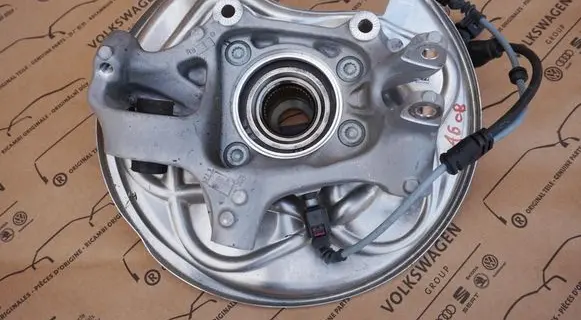 Audi A6 S6 C8 4K Front wheel hub spindle knuckle