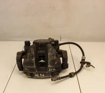 Volvo XC90 Front brake caliper 31381442