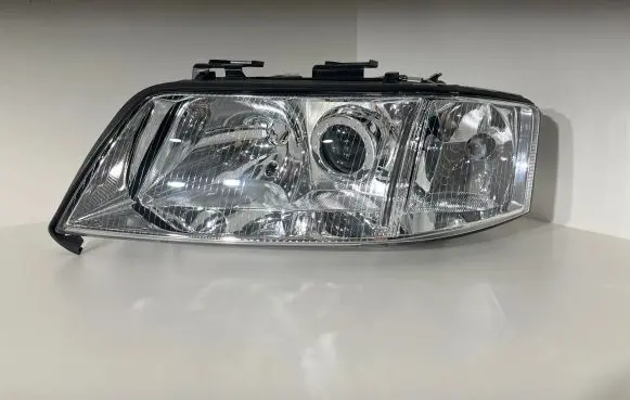 Audi A6 S6 C5 4B Headlight/headlamp 081411102L 084461113L