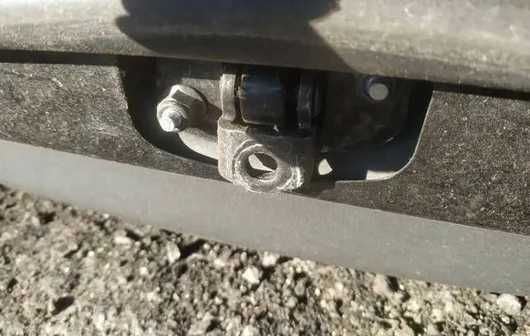 Volvo S80 Rear door check strap stopper