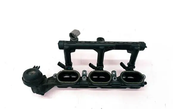 Audi Q7 4M Intake manifold 06E133110