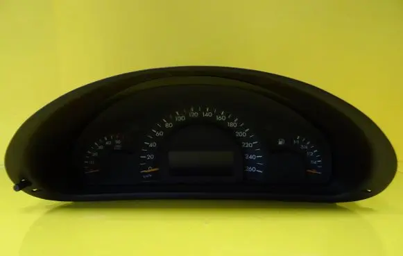 Mercedes-Benz C W203 Speedometer (instrument cluster) A2035401311