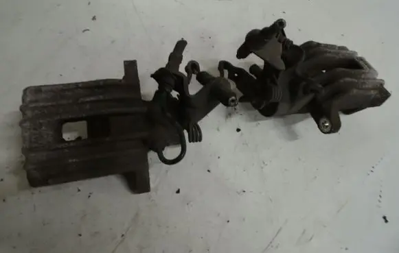 Volkswagen Eos Rear brake caliper