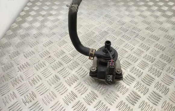 Lexus RX 330 - 350 - 400H Electric auxiliary coolant/water pump