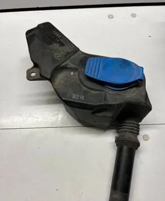 Audi A7 S7 4G Windshield washer fluid reservoir/tank 4G2955462