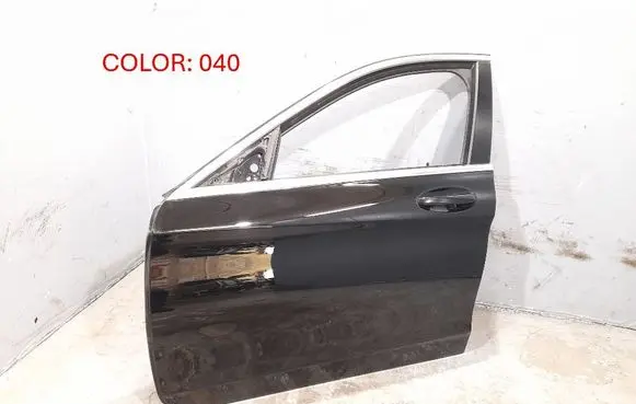 Mercedes-Benz C W205 Front door 2057220110 2057200105