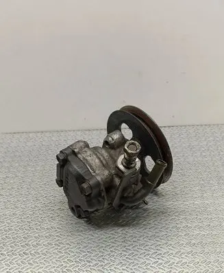 Mitsubishi Colt Power steering pump