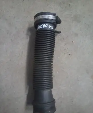Nissan Qashqai+2 Air intake hose/pipe