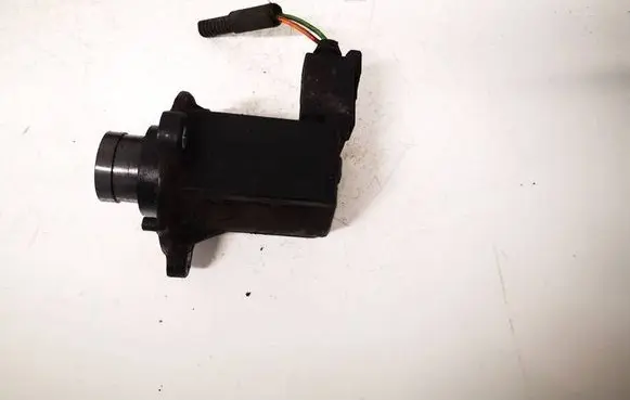 Jaguar XF EGR valve 1045175S01