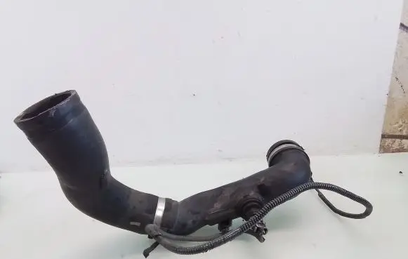 Toyota Auris 150 Intercooler hose/pipe 173620R030
