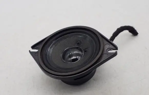 Audi A8 S8 D3 4E Panel speaker 4E0035411Q 373101002