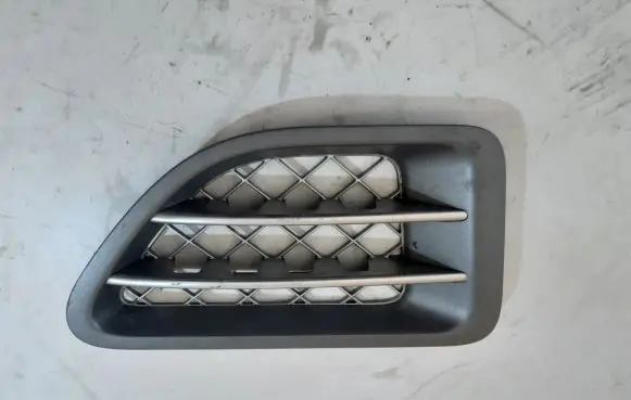 Land Rover Range Rover Sport L320 Fender grill SLR00151