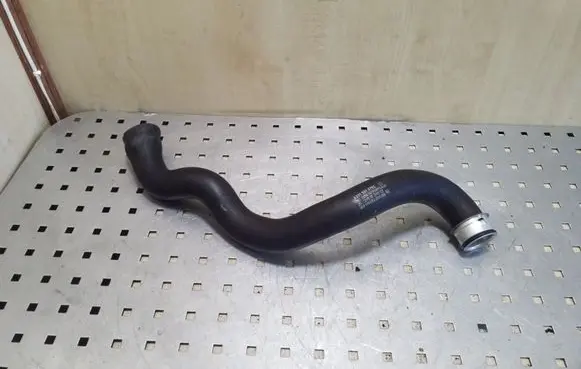 Mercedes-Benz E W211 Engine coolant pipe/hose A2115010782