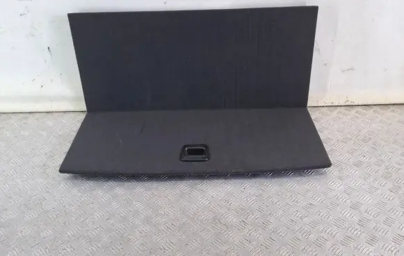 Trunk/boot floor carpet liner