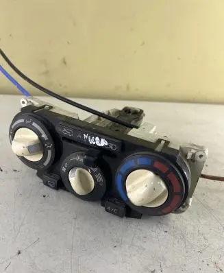 Nissan Micra Climate control unit 27520AX701 F667193W