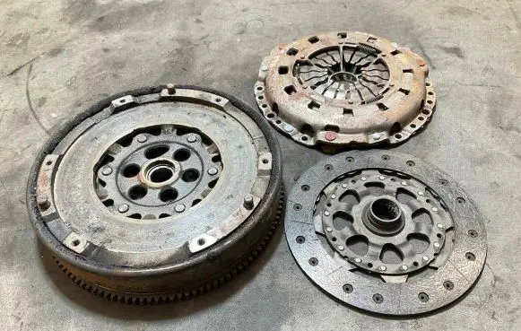 BMW 1 E82 E88 Clutch set kit 7560876