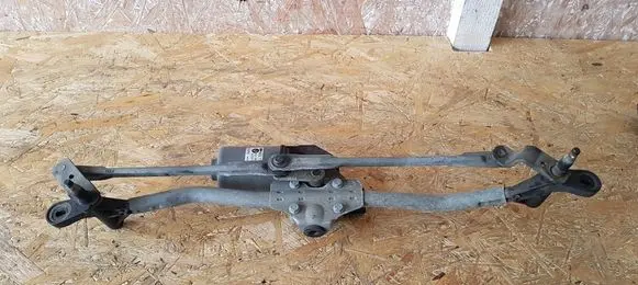 Skoda Fabia Mk2 (5J) Front wiper linkage and motor