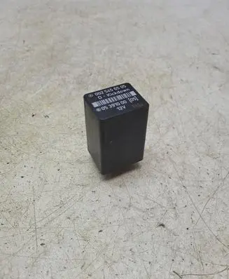 Mercedes-Benz E W124 Other relay 0025456505
