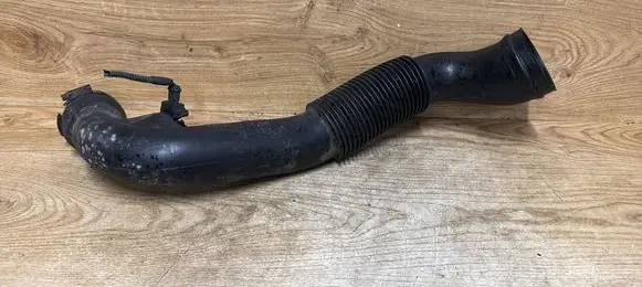 Volvo V70 Intercooler hose/pipe 9475265