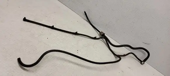 Chrysler Voyager Fuel injector supply line/pipe 