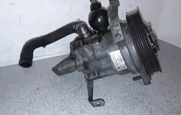 BMW 7 E65 E66 Power steering pump 6760074 LH2110852 32427788598