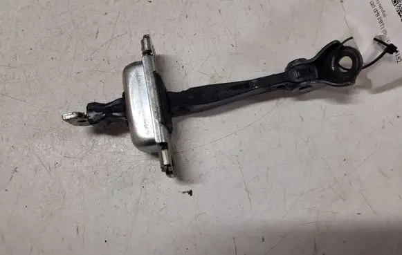 Hyundai i20 (PB PBT) Front door check strap stopper