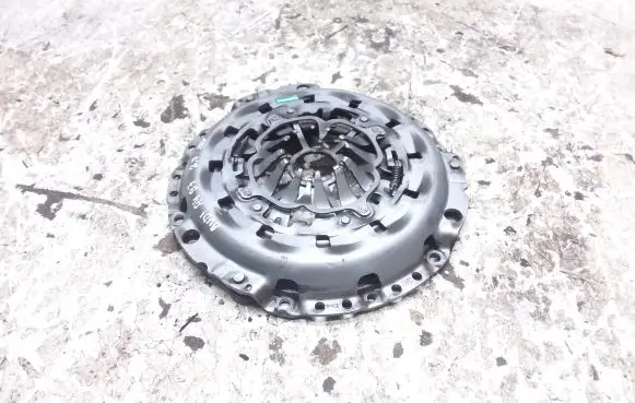 Audi A4 S4 B7 8E 8H Pressure plate 