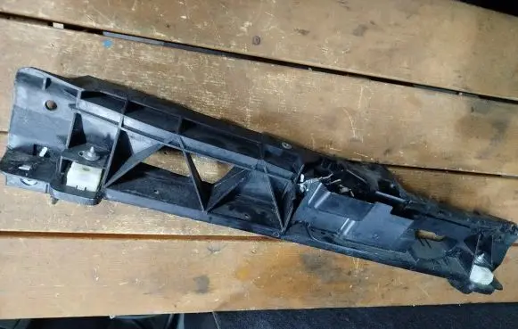 DS Automobiles 7 Crossback Top upper radiator support slam panel 9824055880