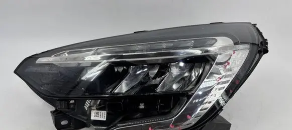Renault Clio V Headlight/headlamp 260609987R 3879003