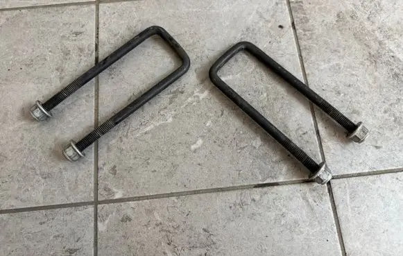 Volkswagen Amarok II Sway bar bush bracket, rear 