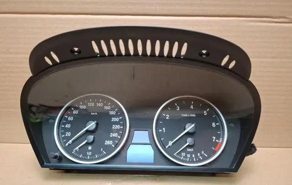 BMW 5 E60 E61 Speedometer (instrument cluster) 110080213 62109177260