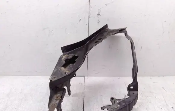 Mercedes-Benz CLS C219 Headlight/headlamp mounting bracket