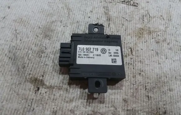 Volkswagen Touareg I Alarm control unit/module 7L0907719 510190351