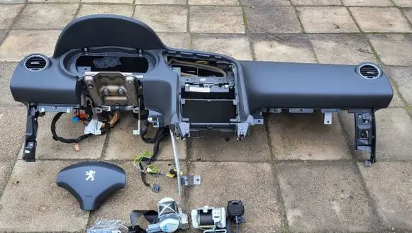 Peugeot 5008 Airbag set with panel 