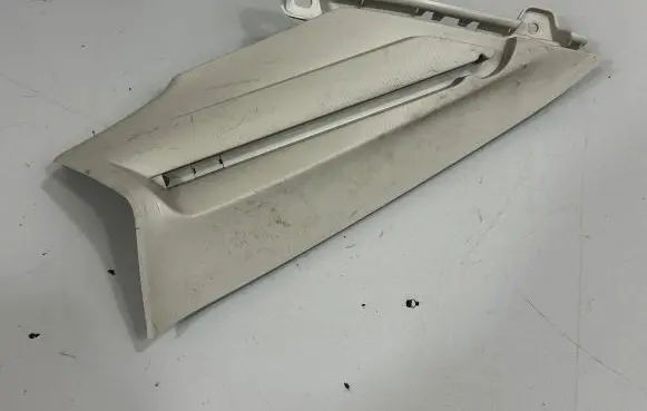 (C) pillar trim