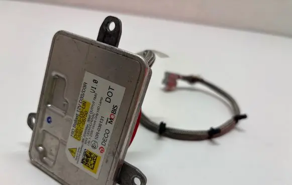Hyundai i40 Headlight ballast module Xenon C592105750 DHB2GD3L 10R036131