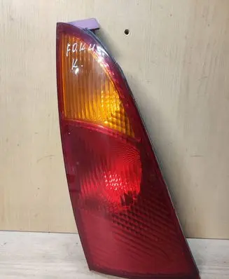 Ford Focus Rear/tail lights XS4113405A