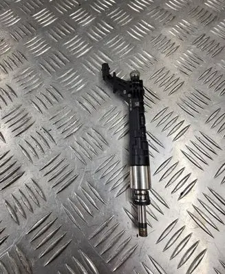 Audi A4 S4 B9 Fuel injector 06M906036K
