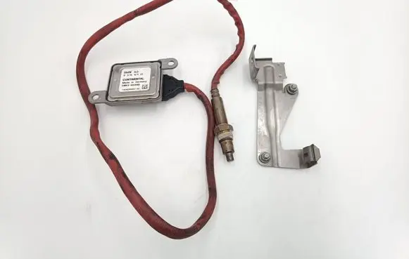 BMW 3 E90 E91 Lambda probe sensor 13628576471 8576471