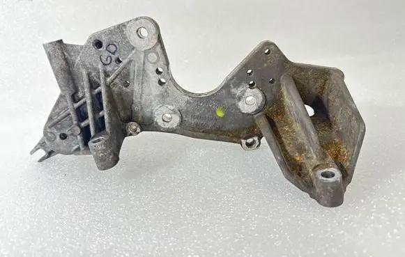 Audi A6 S6 C6 4F Fuel pump bracket 059130147N