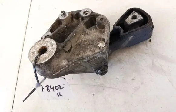 Peugeot 407 Engine mount bracket 9647646380