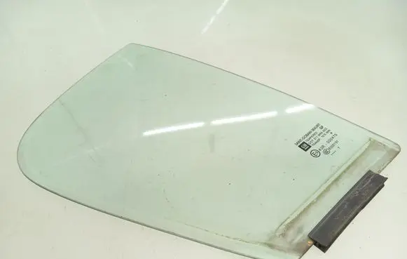 Opel Corsa D Rear vent window glass AS2