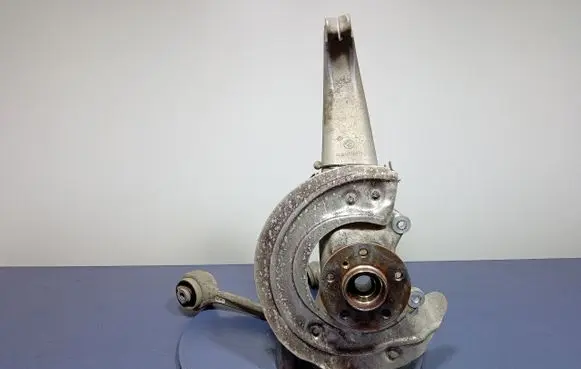 BMW iX Front wheel hub spindle knuckle 6890573