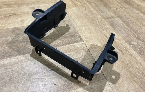 Land Rover Discovery Sport Battery bracket K8D202214AB T1268 XC1V3