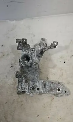 Peugeot Partner Engine mounting bracket 9684613880