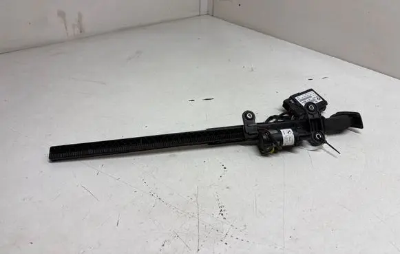 BMW 3 E92 E93 Seat belt adjustment motor 9165378