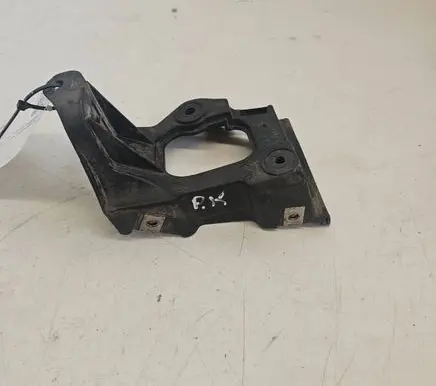 Audi A6 S6 C5 4B Fender mounting bracket 4B0853921B